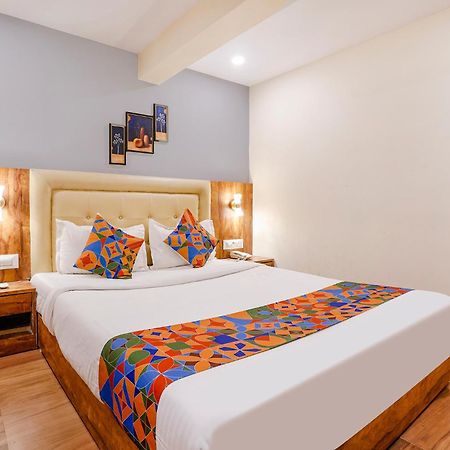 Fabhotel Grand Prime Nr Nesco Hotel Bombay Exterior foto