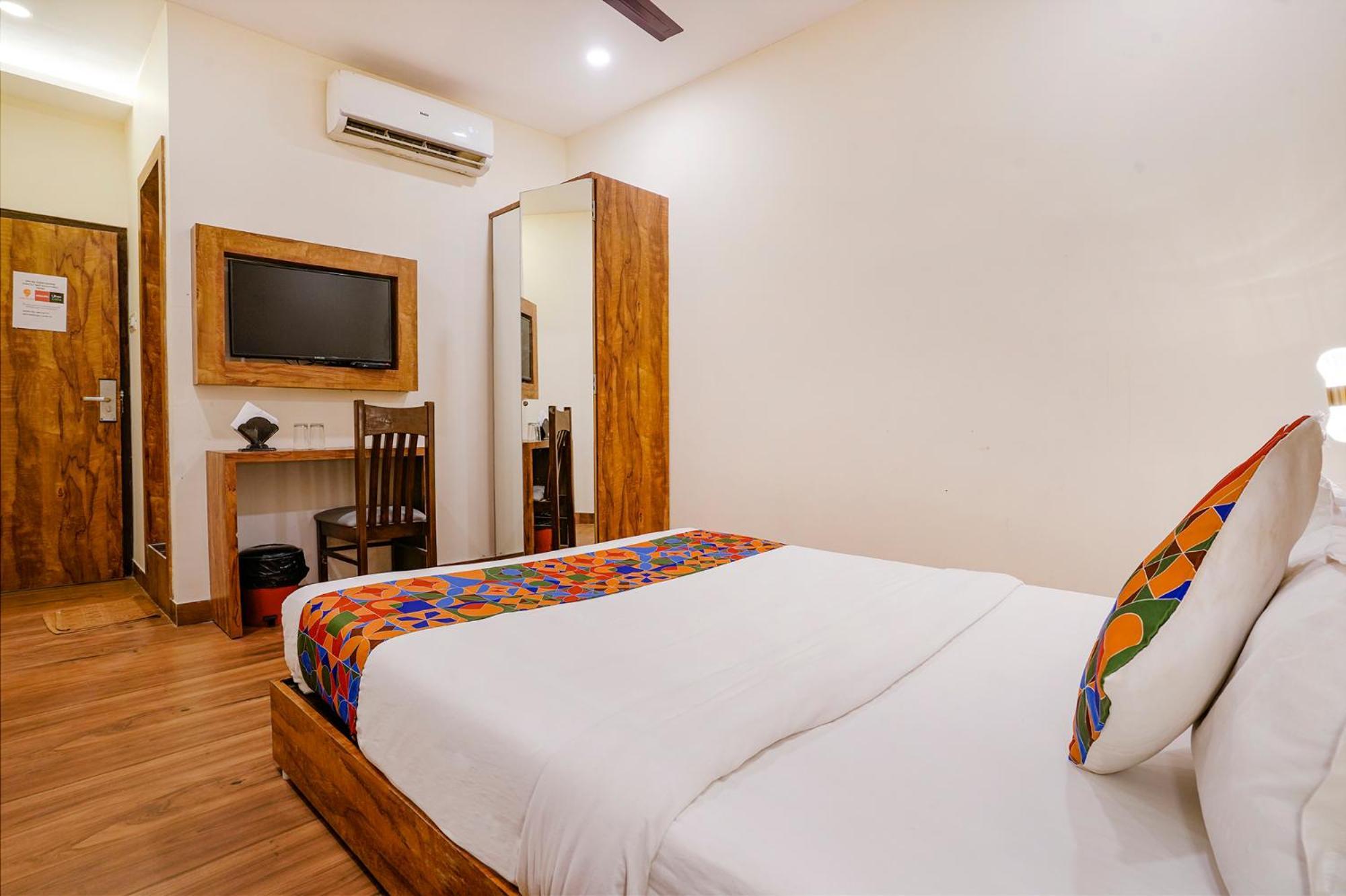 Fabhotel Grand Prime Nr Nesco Hotel Bombay Exterior foto