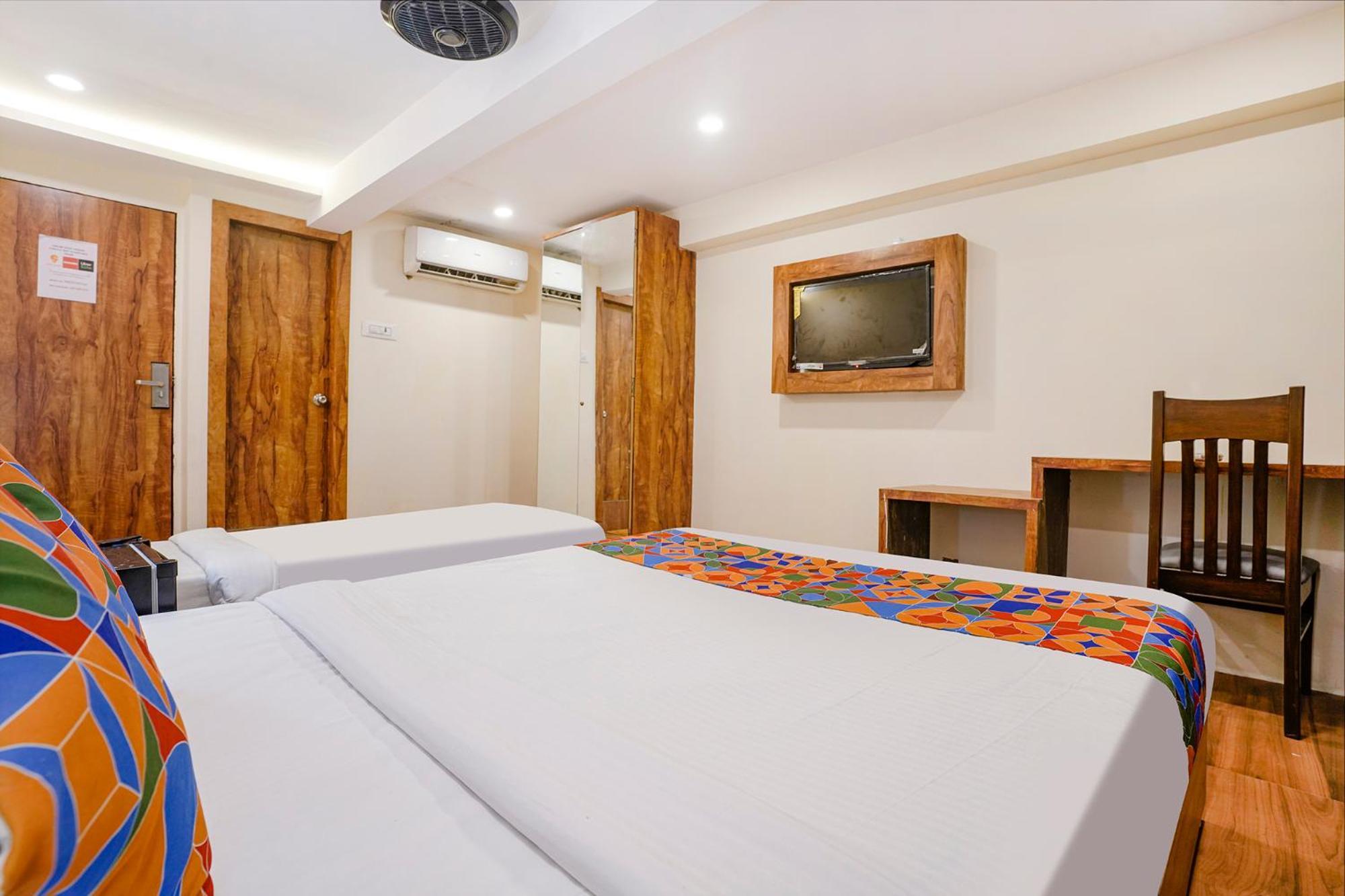 Fabhotel Grand Prime Nr Nesco Hotel Bombay Exterior foto